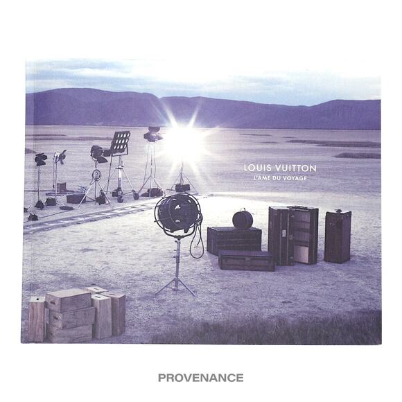 🔴 Louis Vuitton "Lame Du Voyage" Travel Look Book - Picture 1 of 9